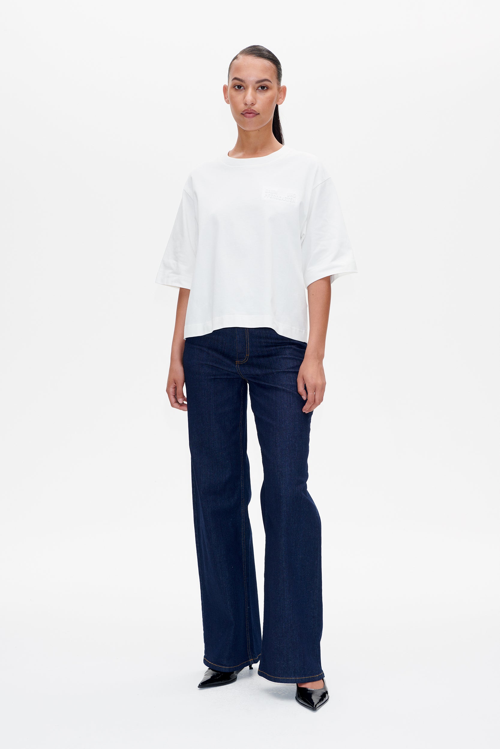 22135_1000_Lookfront.jpg Mediendatei