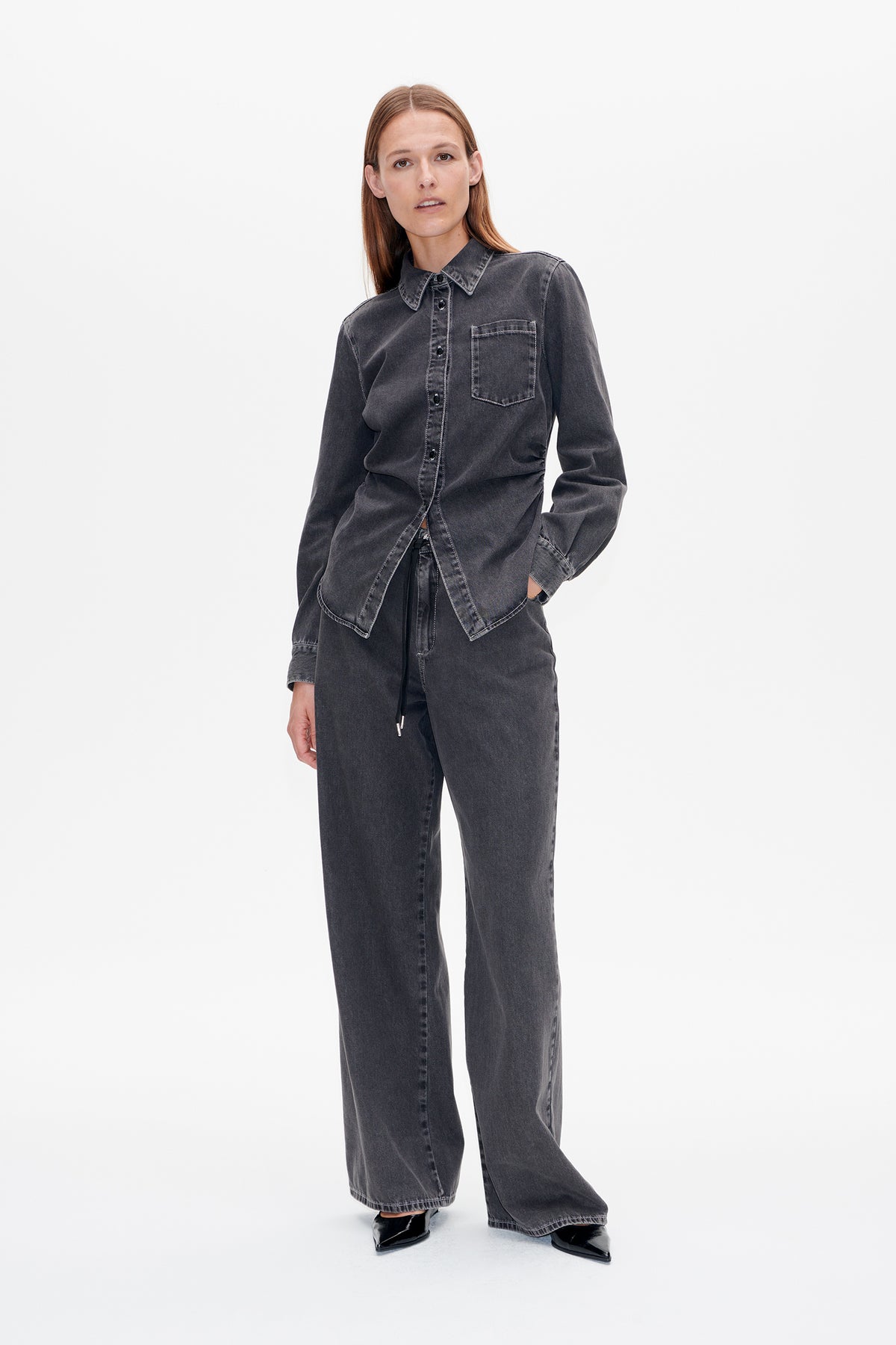 23925_9860_Lookfront.jpg Mediendatei
