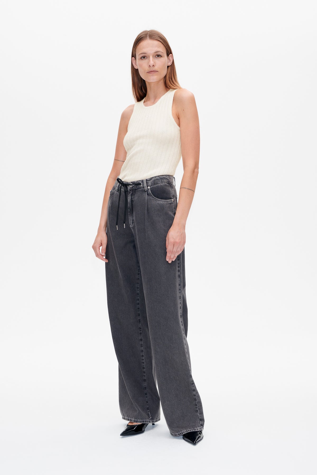 23927_9860_Lookfront.jpg Mediendatei
