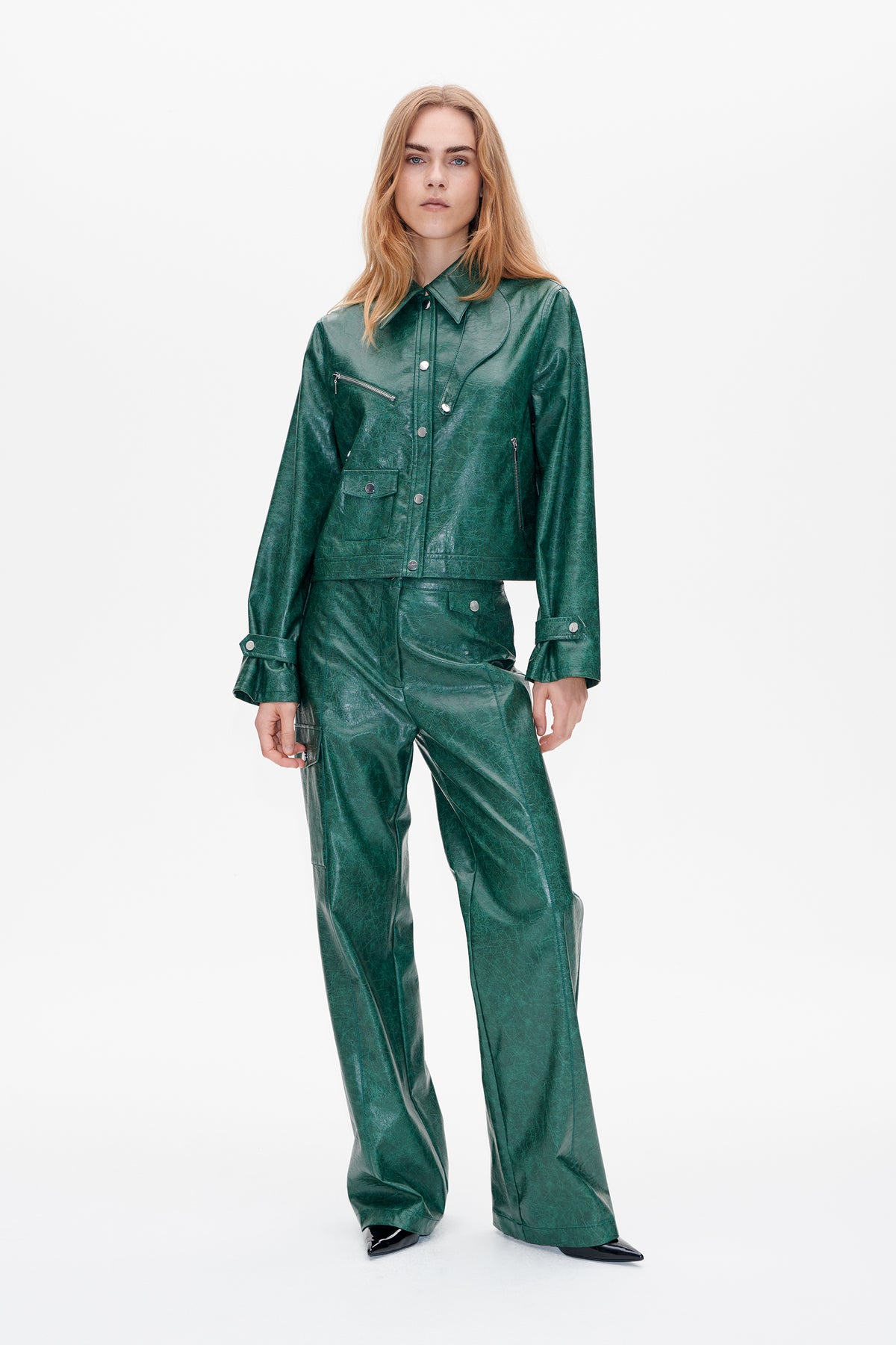 23985_5225_Lookfront.jpg Mediendatei