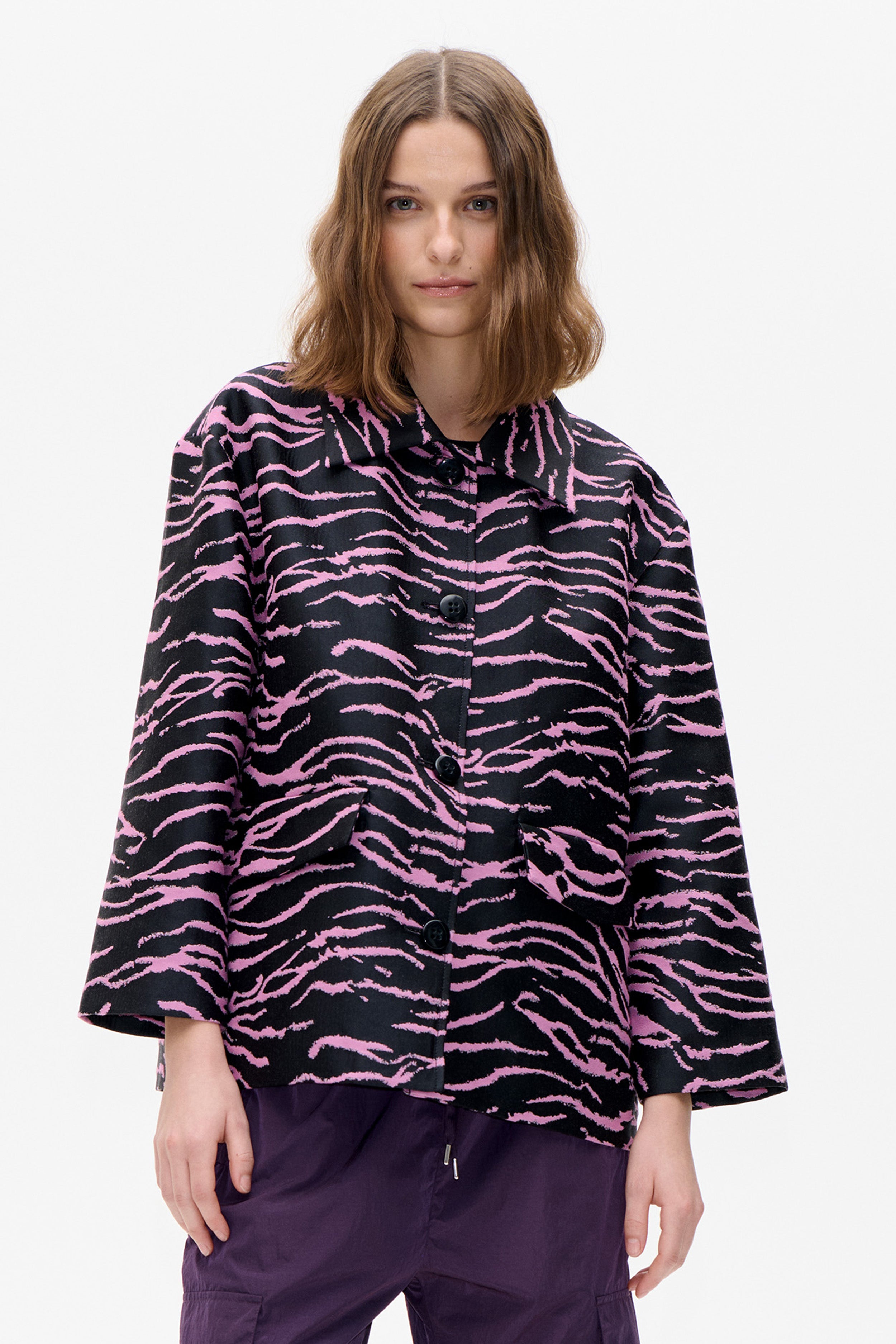 24311_2181_DETAIL.jpg media file