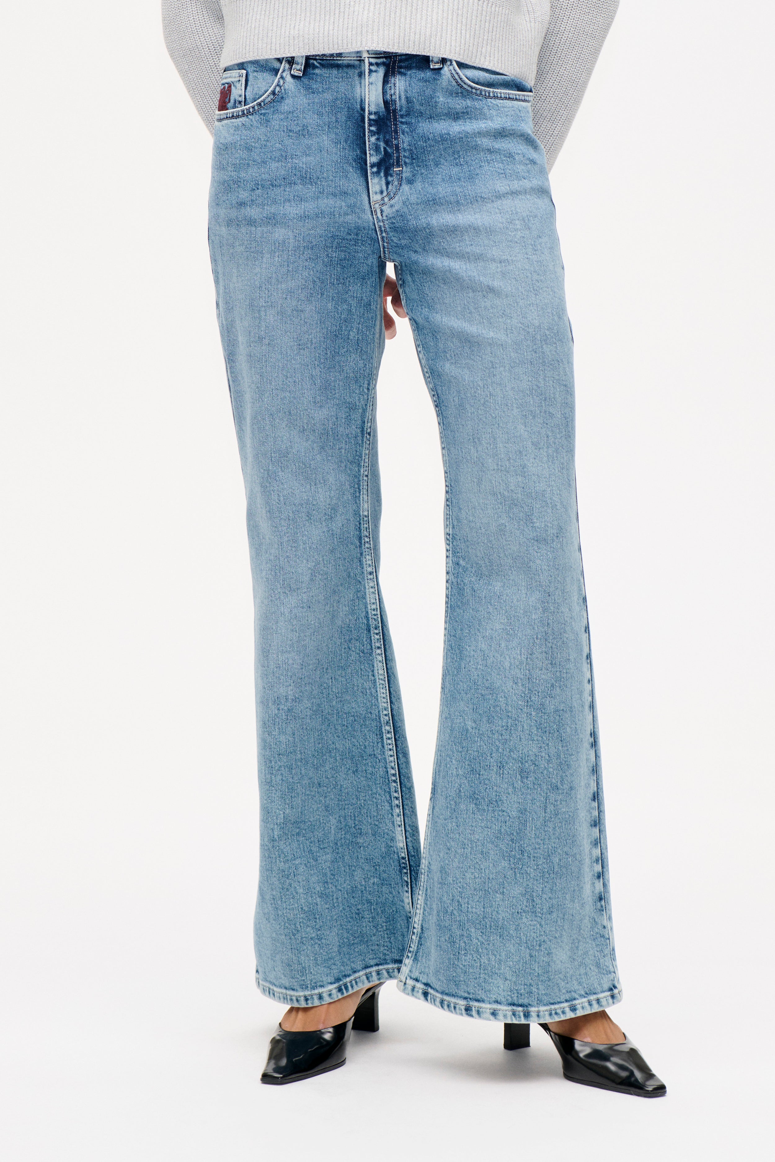 24530_7520_DETAIL.png media file