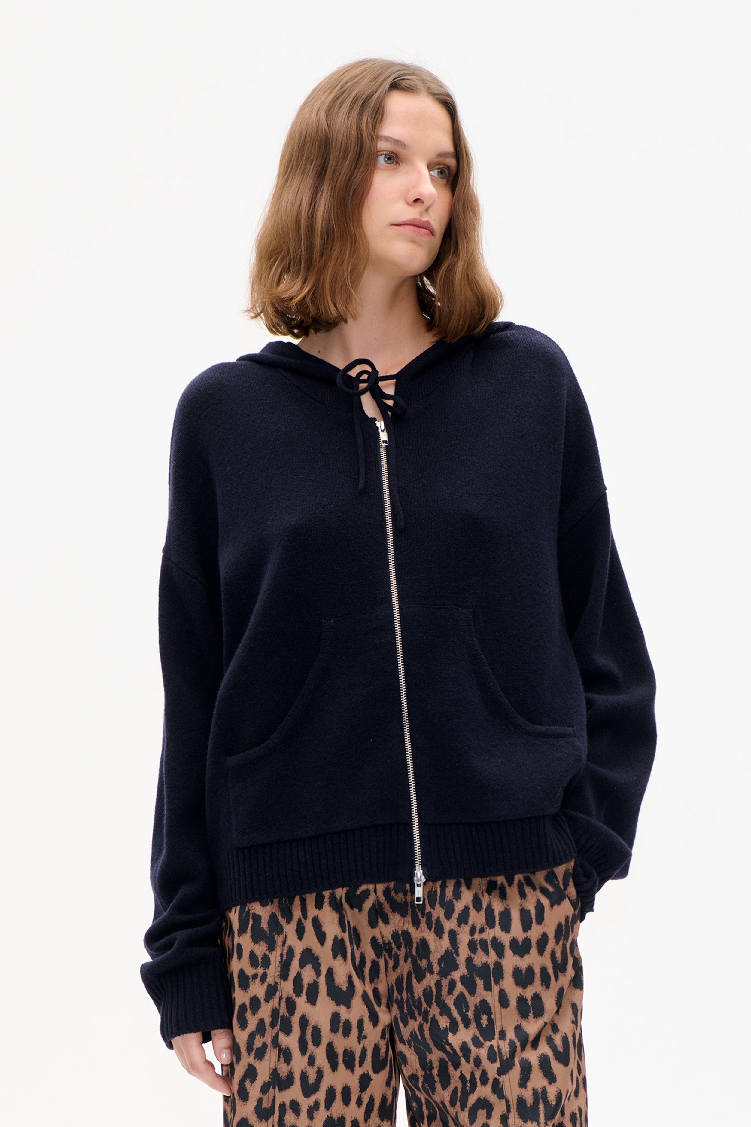 24667_7050_DETAIL.png media file