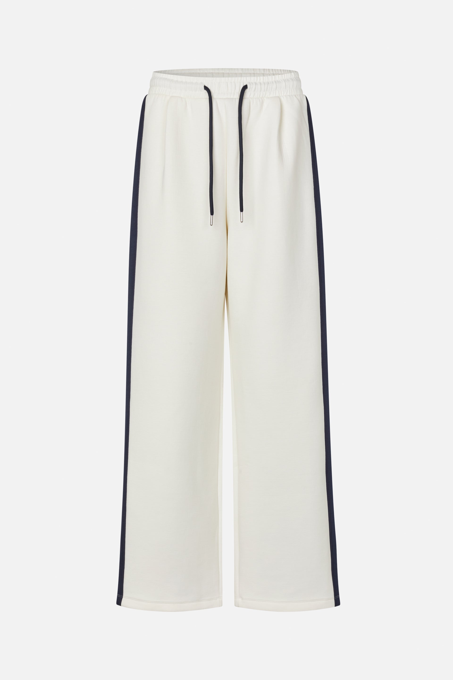 24678_1069_Packfront.jpg media file