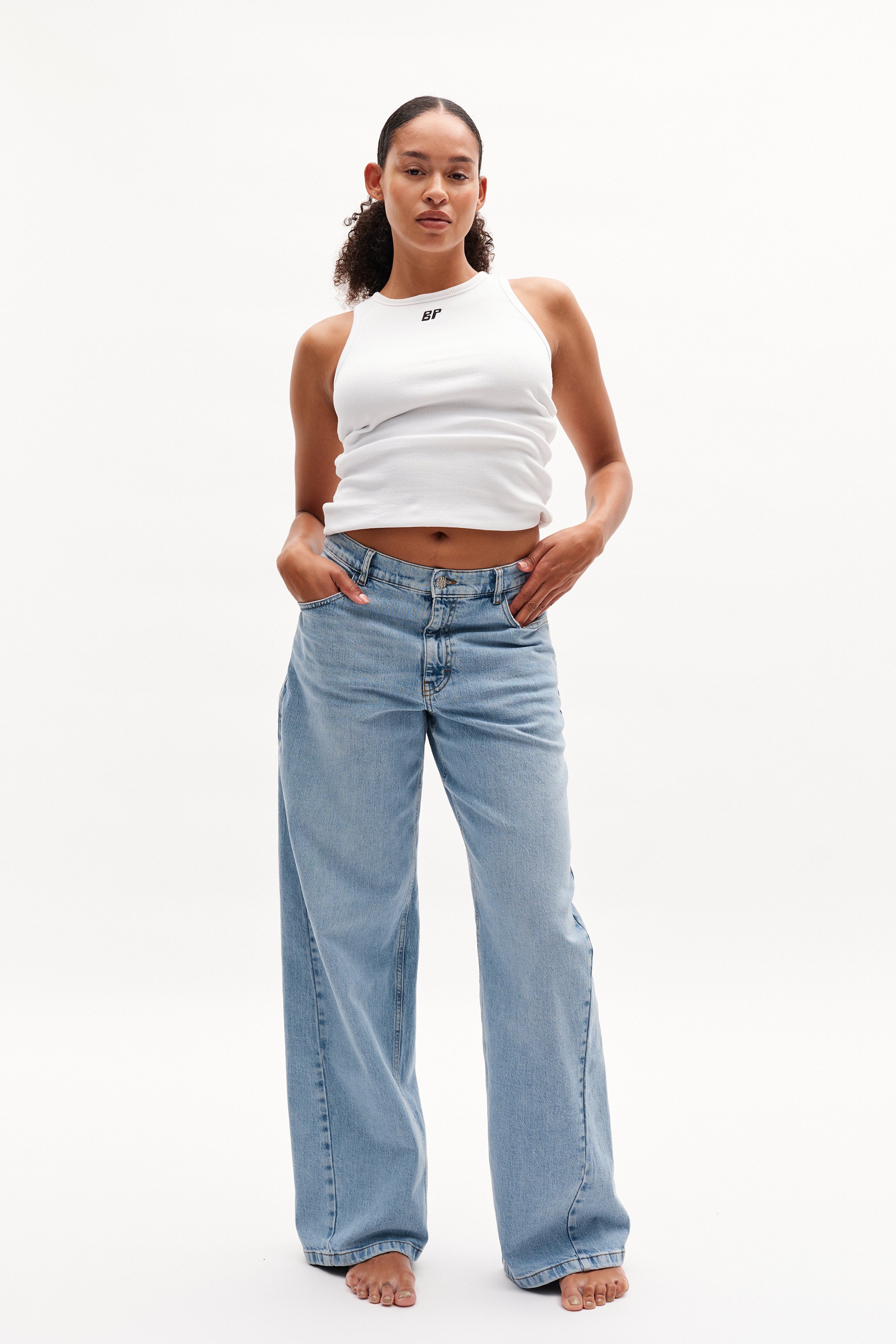 24711_7348_1.jpg media file