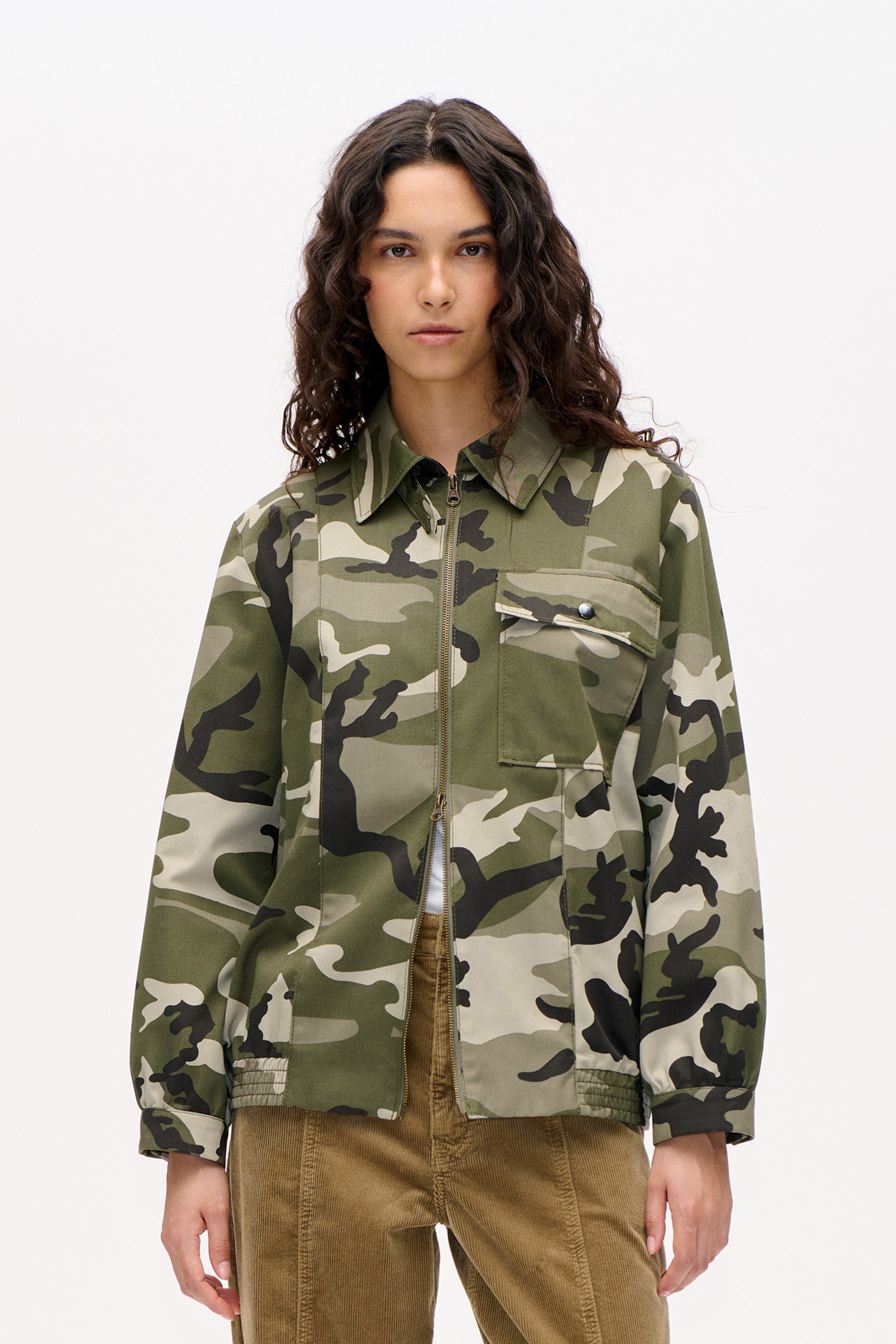 24725_5045_DETAIL.jpg media file