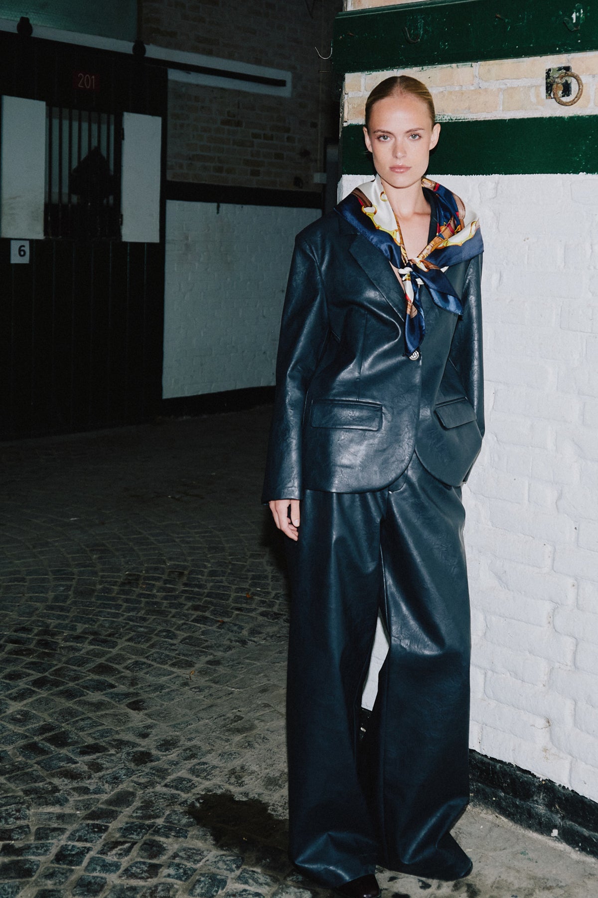 NAOMIE HOSE | dunkelblau