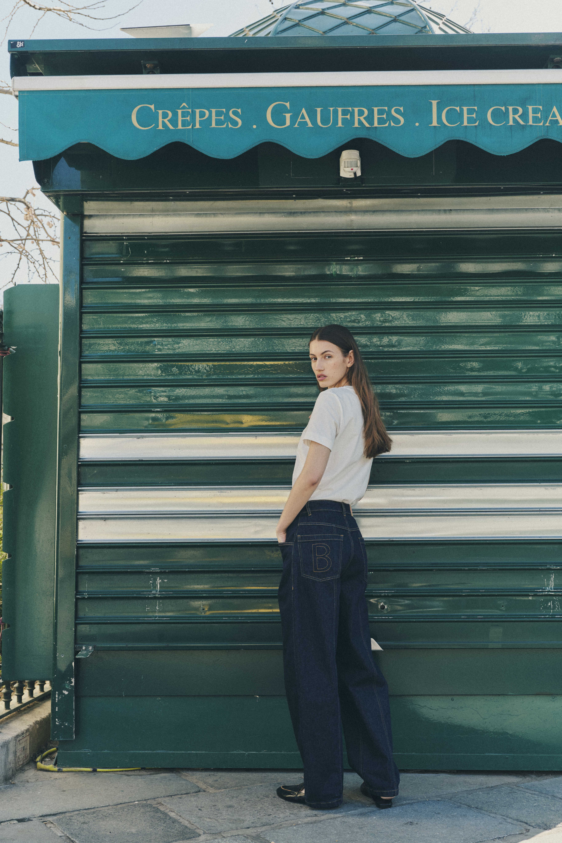 NO 02 JEANS | Dunkelblaue Rinse-Waschung