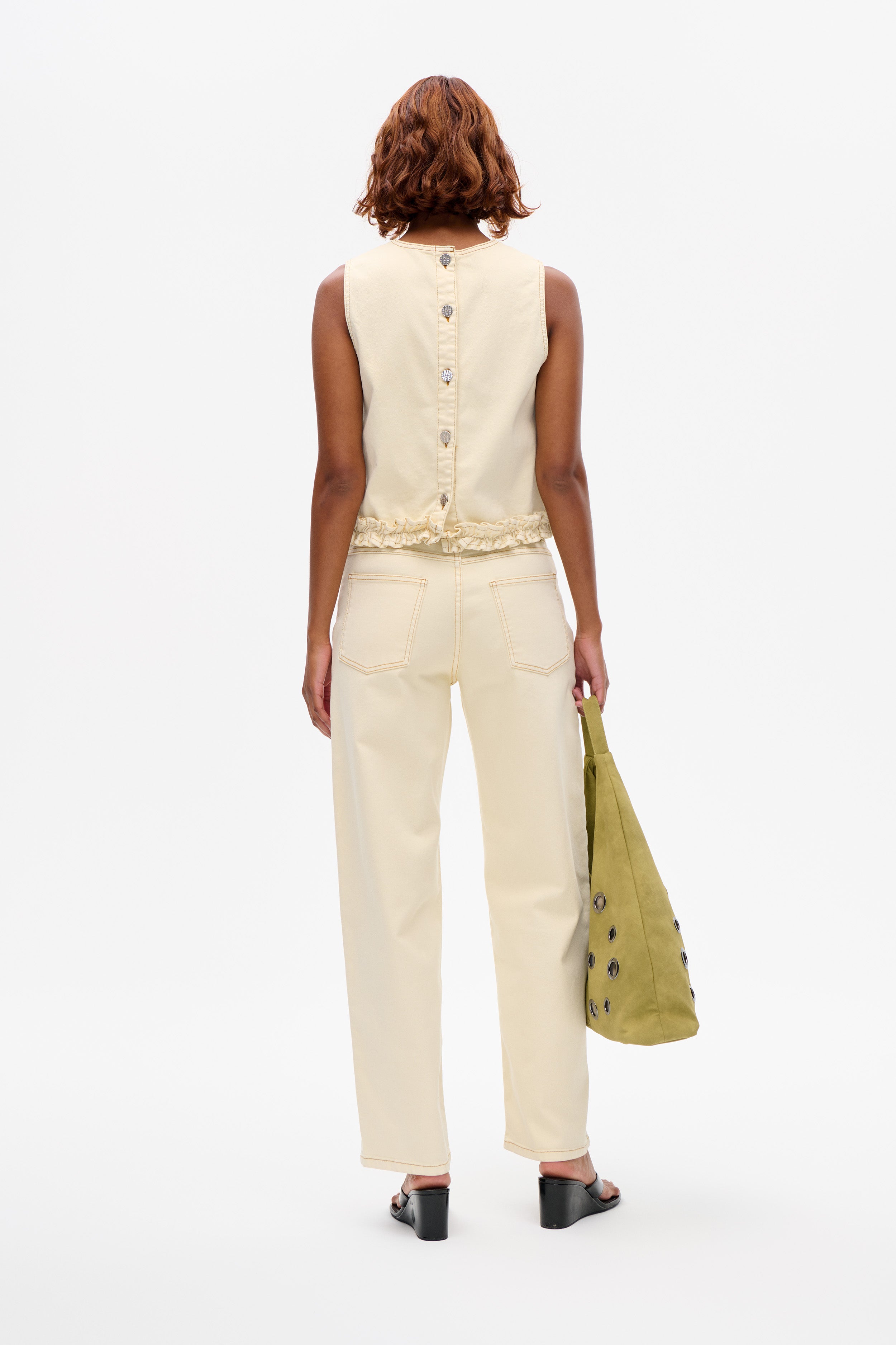 24807_3076_2.jpg media file