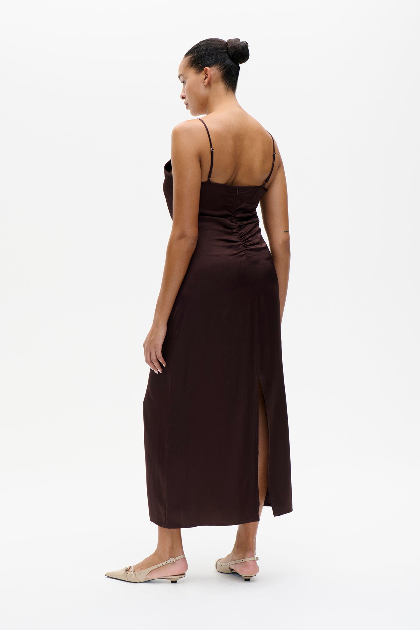 ATALIA KLEID | Kaffee-Braun