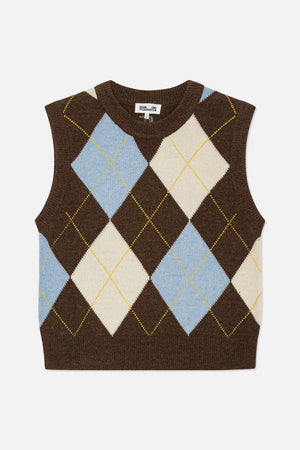 Vorderansicht eines braunen, gestrickten, ärmellosen Pullunders mit blauen und cremefarbenen Argyle-Rauten und gelben Nähten.